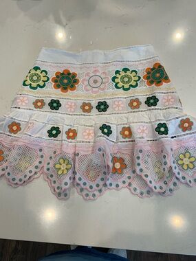 Zara White A-Line Skirt( skort) S with floral embroidery NWOT